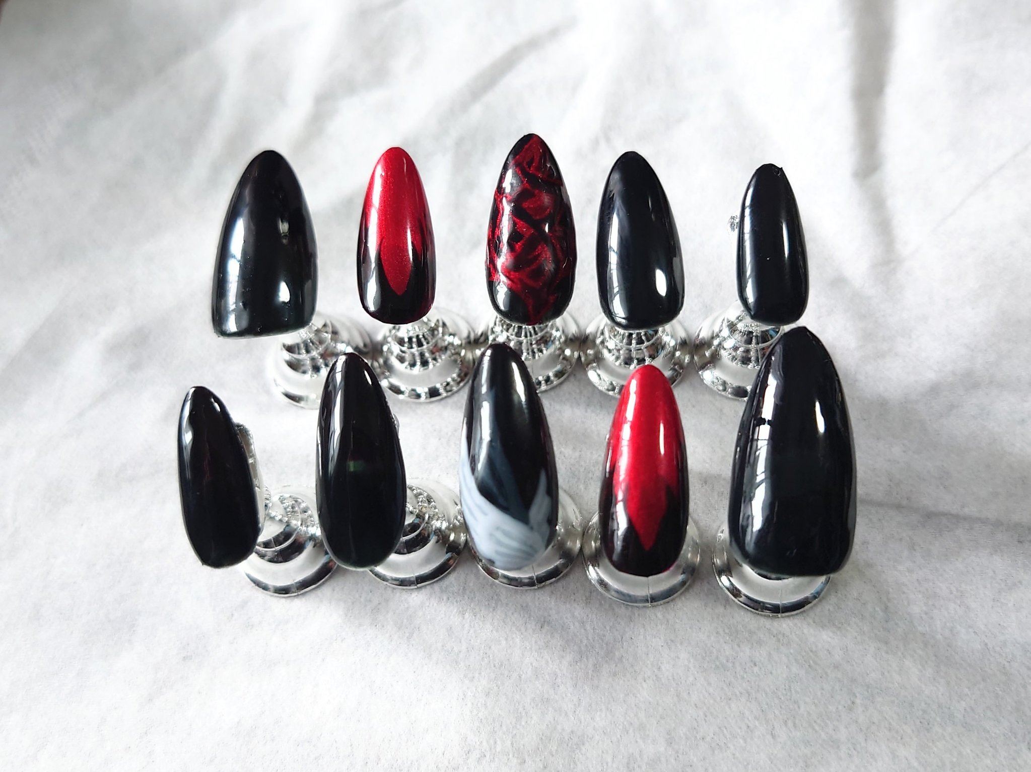 ネイルホリック Ethnic color RD408/ネイルホリック/マニキュアを使ったクチコミ（1枚目）