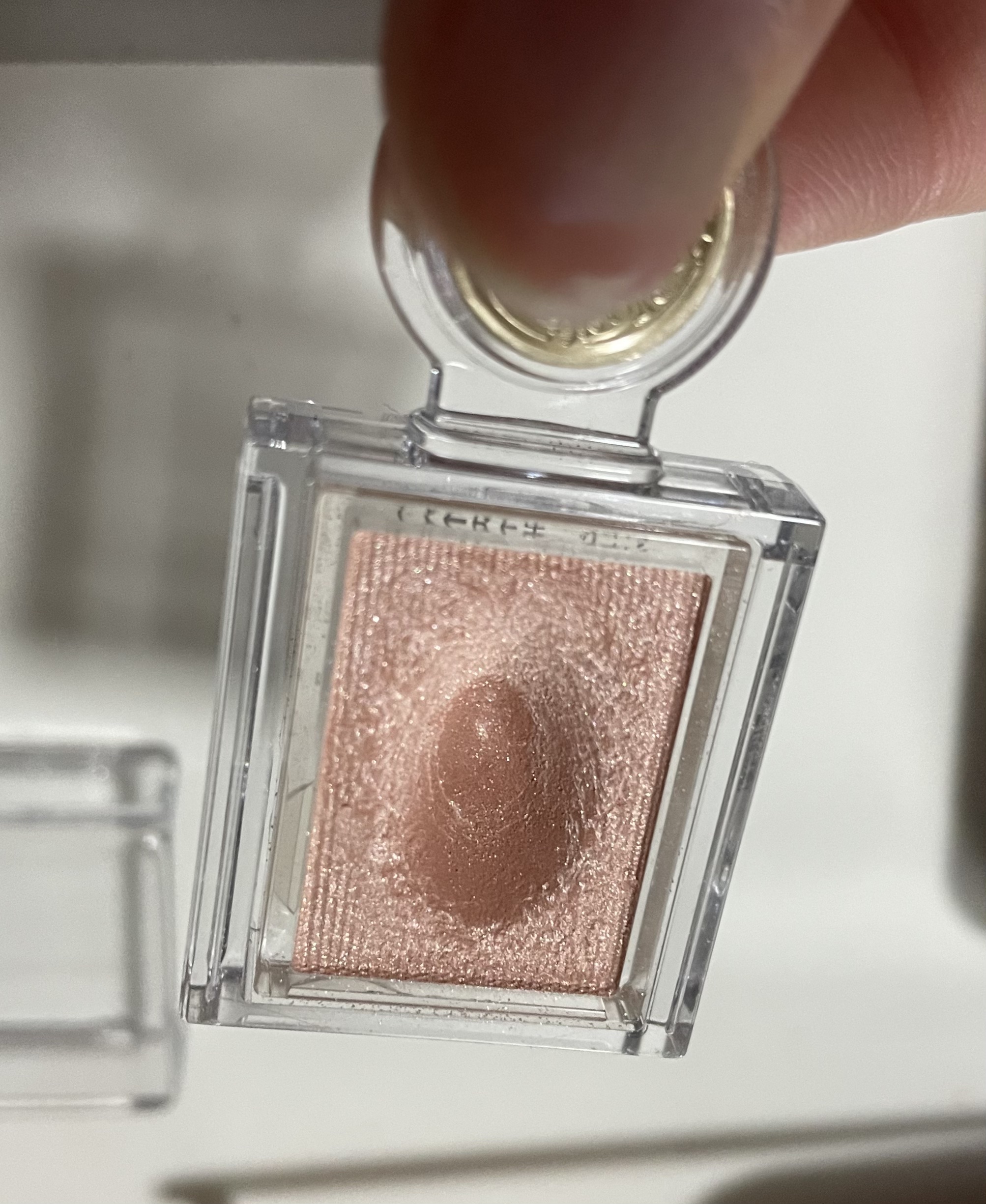 シャドーカスタマイズ/MAJOLICA MAJORCA/単色アイシャドウを使ったクチコミ（2枚目）