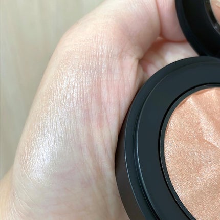 ジェン ヌード ハイライター/bareMinerals/パウダーハイライトを使ったクチコミ(4枚目)