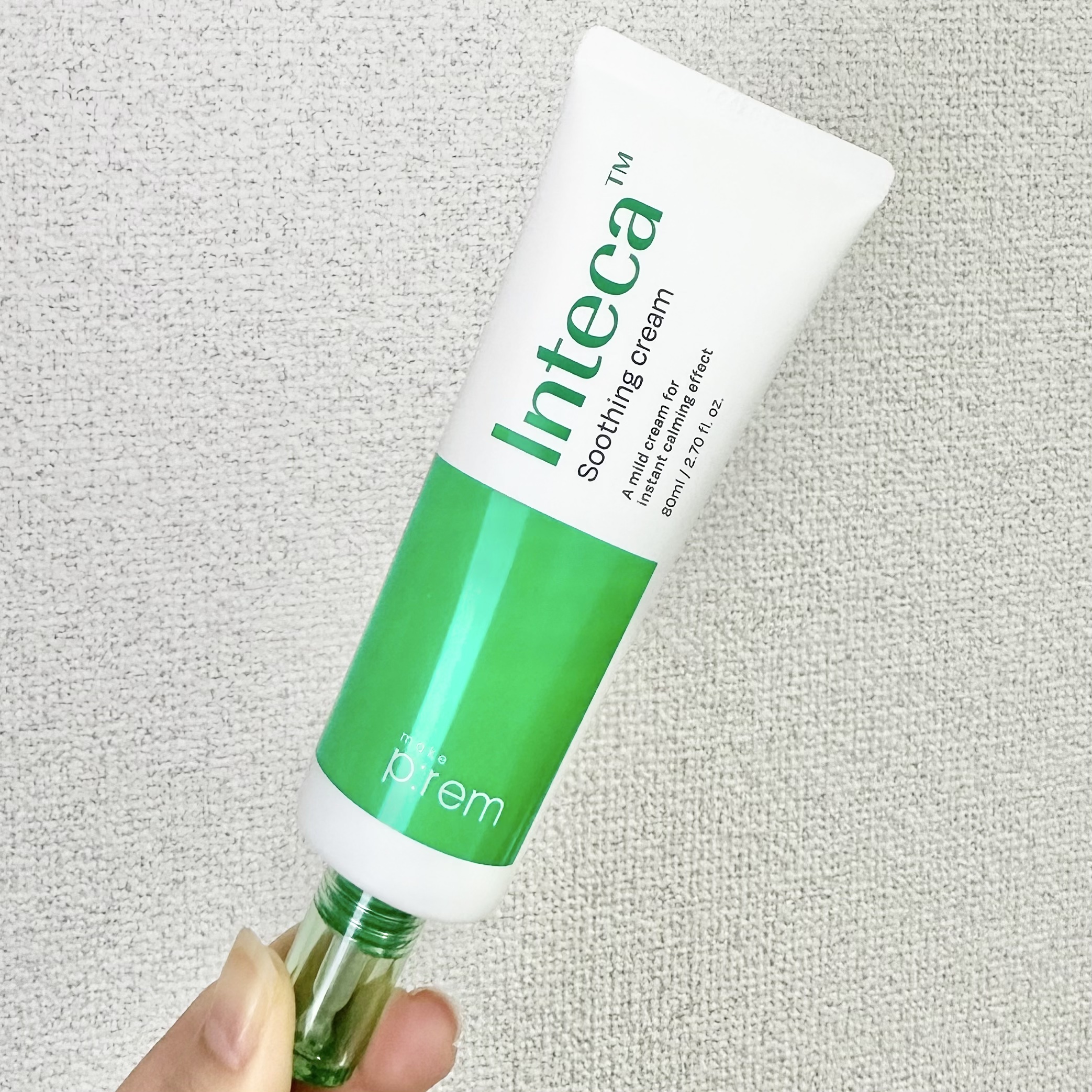 メイクプレム インテカスージングクリーム 80ml


＼シカよりテカ／ツボクサの有効成分TECAに特許技術を適用したINTECAを配合しているから、普通のシカクリームより強力に肌あれケア✨


優しい使い心地で適度な保湿力があるから、敏感