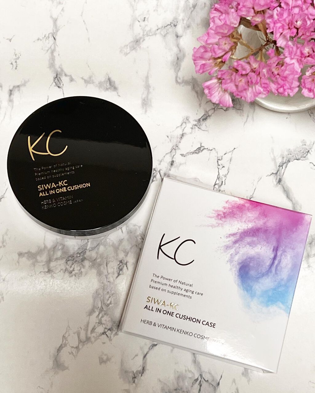 メイク崩れず素肌っぽい仕上がり！がいぃ〜♪
⁡
薄付なのにシワもシミもカバーしてくれ素肌っぽい仕上がりになるのが気に入った！！


素肌（手の甲）に直接塗ってみると
塗った直後は肌に色付きましたよ！って分かるんだけど
少しすると、ほぼ素肌と