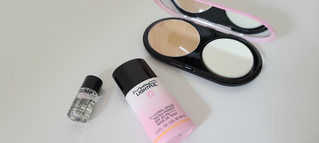 ライトフル Ｃ＋ティンティッド プライマーSPF45(PA++++)/M・A・C/化粧下地を使ったクチコミ（1枚目）