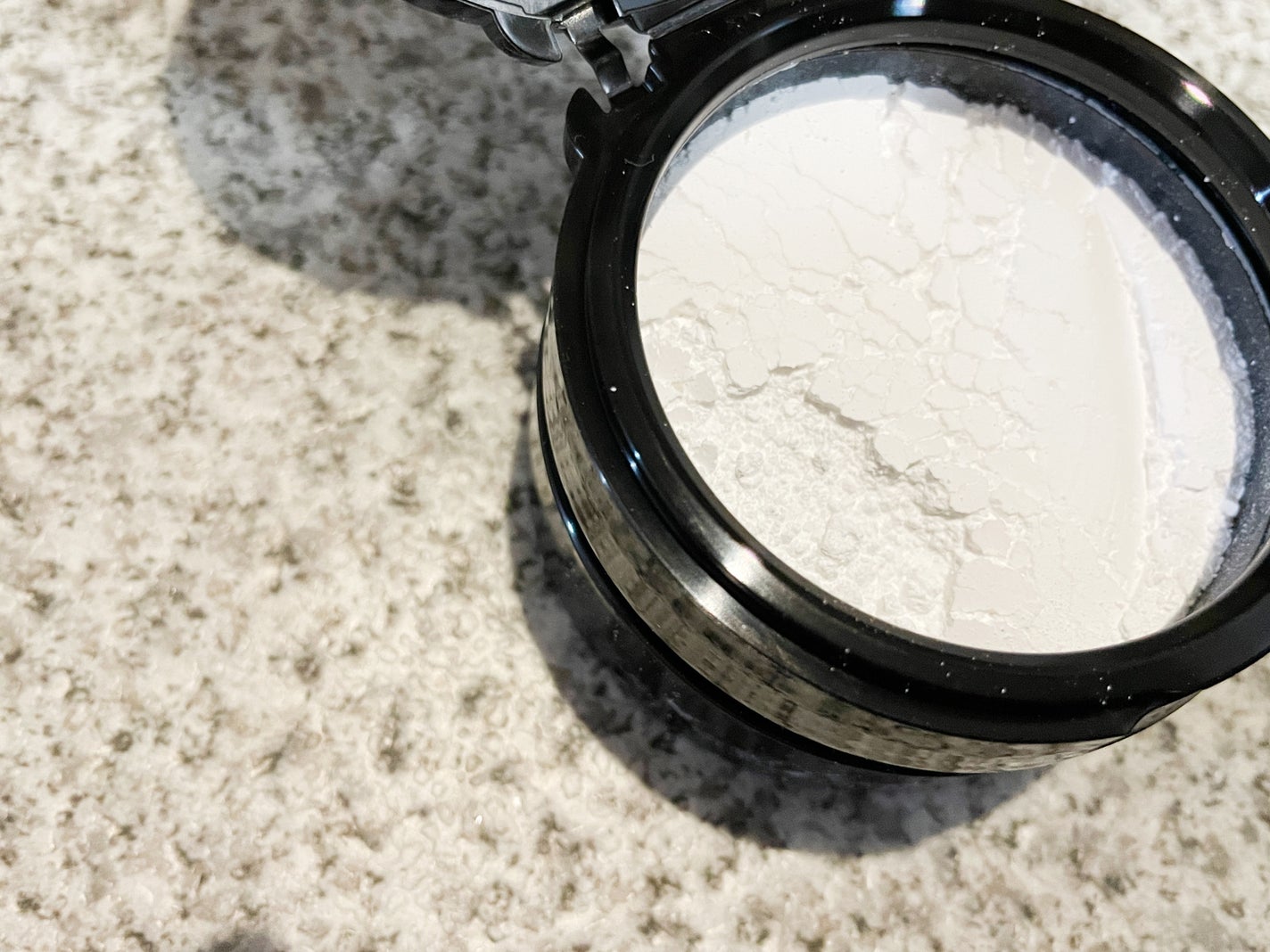 Dr.オーラル 3Dホワイトニングパウダー(プライムミント)/Dr.Oral/歯磨き粉を使ったクチコミ(2枚目)