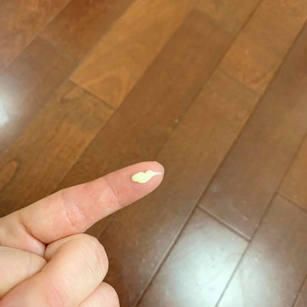 ゼトックスタイル ブリリアントアイズクリームのクチコミ「歳だろうか……。
目尻にシミ出現!!
とにかく保湿とターンオーバーを正常に!!と集中ケア開始.....」(2枚目)