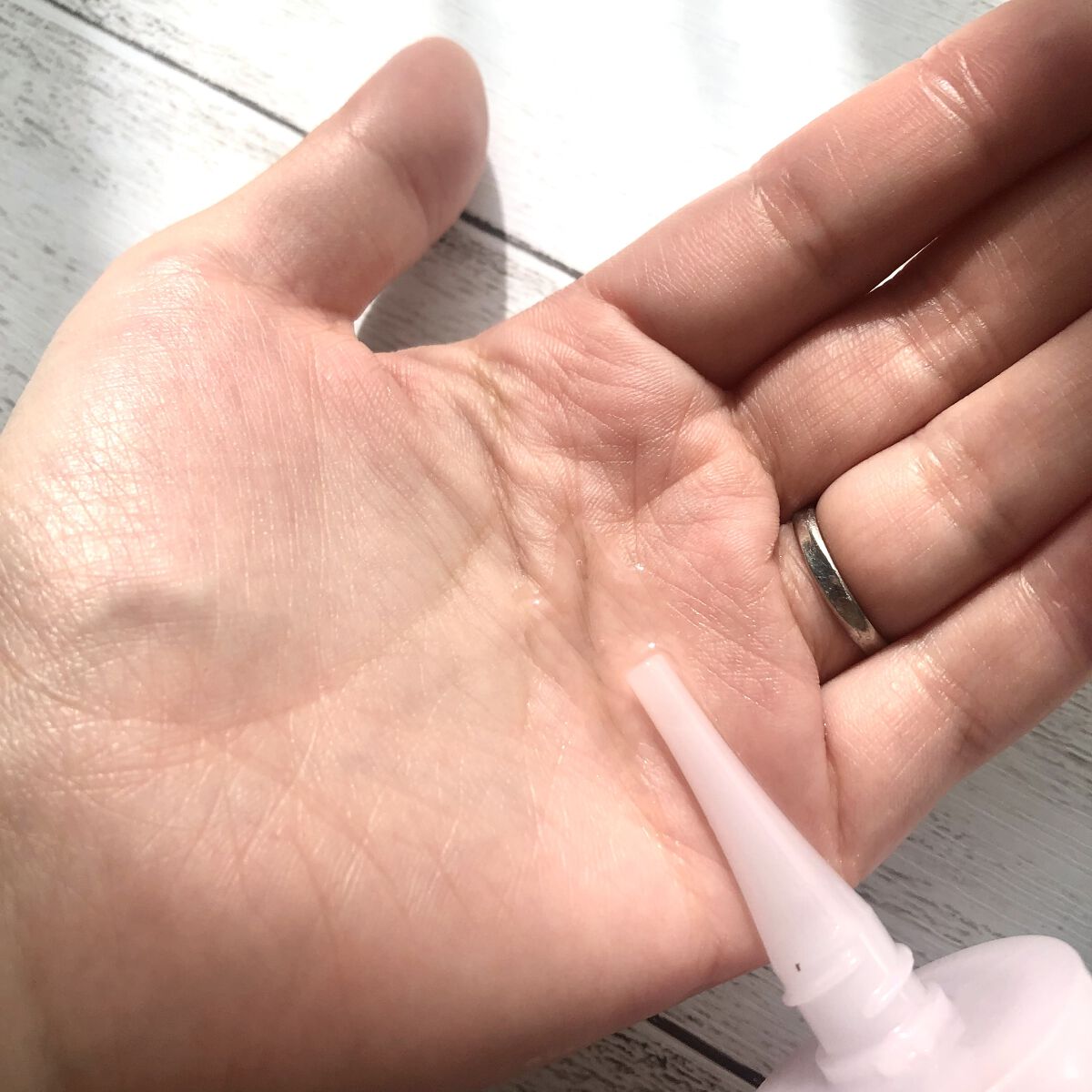 エッセンシャル プレミアム ウォータートリートメント EXスムース/エッセンシャル/アウトバストリートメントを使ったクチコミ（3枚目）