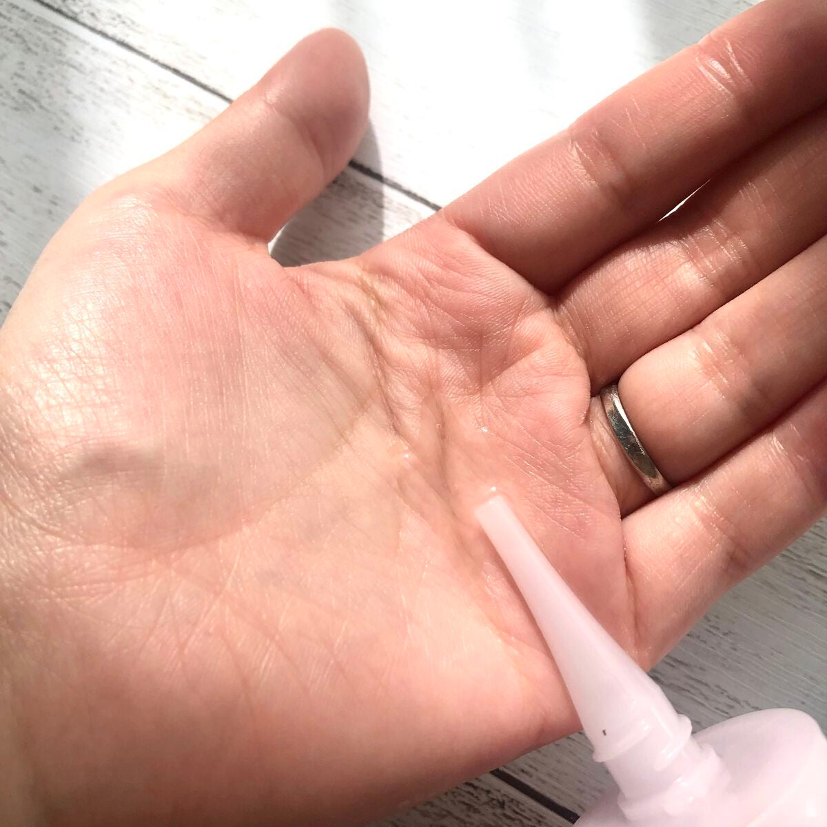 エッセンシャル プレミアム ウォータートリートメント EXスムース/エッセンシャル/アウトバストリートメントを使ったクチコミ(3枚目)