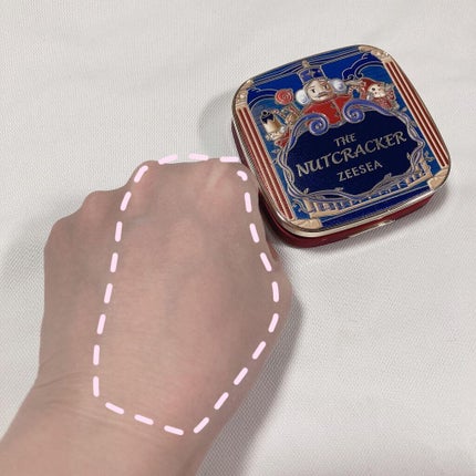 ZEESEA くるみ割り人形「ゼロ」粉感シルキーコンパクトパウダー/ZEESEA/プレストパウダーを使ったクチコミ(9枚目)