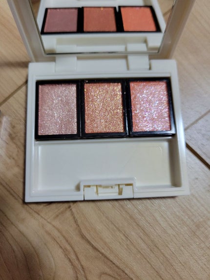 シャドーカスタマイズ/MAJOLICA MAJORCA/単色アイシャドウを使ったクチコミ(4枚目)