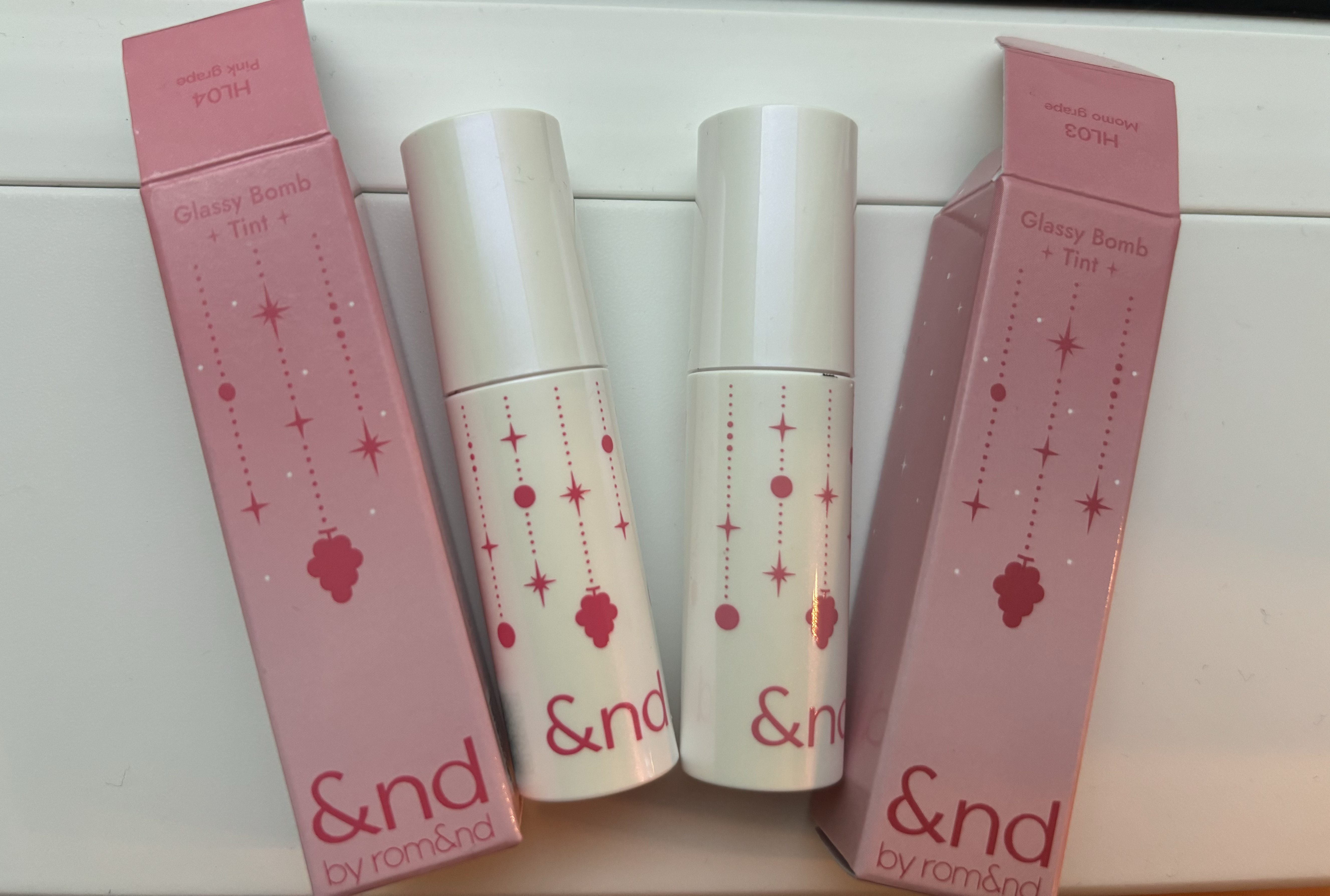 アンドバイロムアンド　グラッシーボムティント/&nd by rom&nd/リップティントを使ったクチコミ（1枚目）