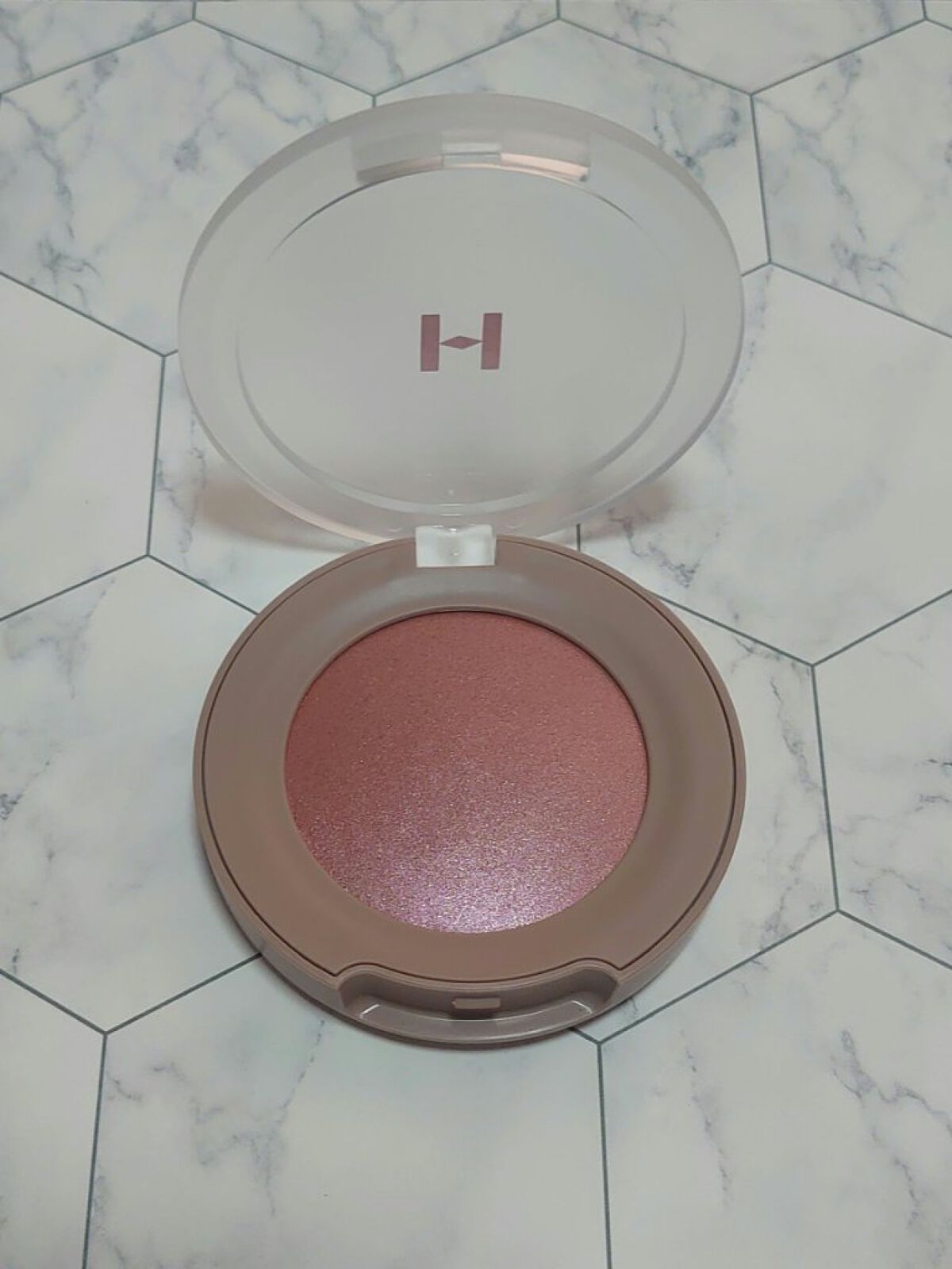 トゥルーディメンショングロウチーク/hince/パウダーチークを使ったクチコミ（1枚目）