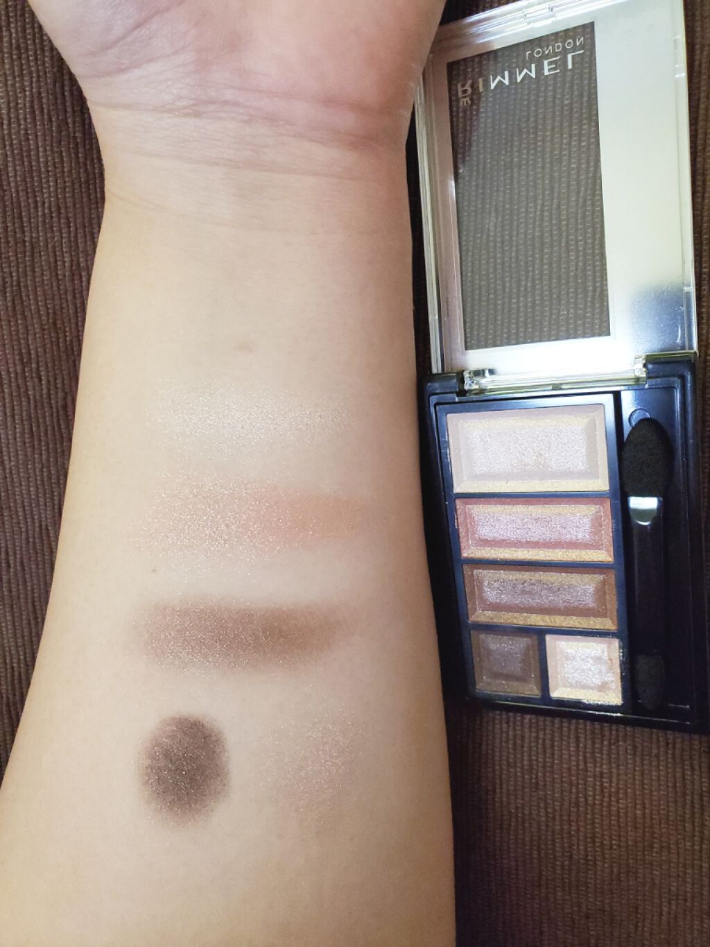 ショコラスウィート アイズ/リンメル ロンドン/アイシャドウパレットを使ったクチコミ(3枚目)