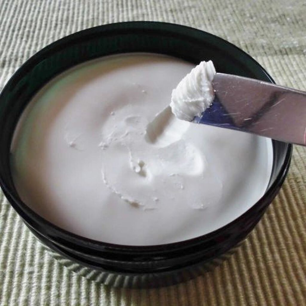 ボディバター アボカド/THE BODY SHOP/ボディクリームを使ったクチコミ（2枚目）