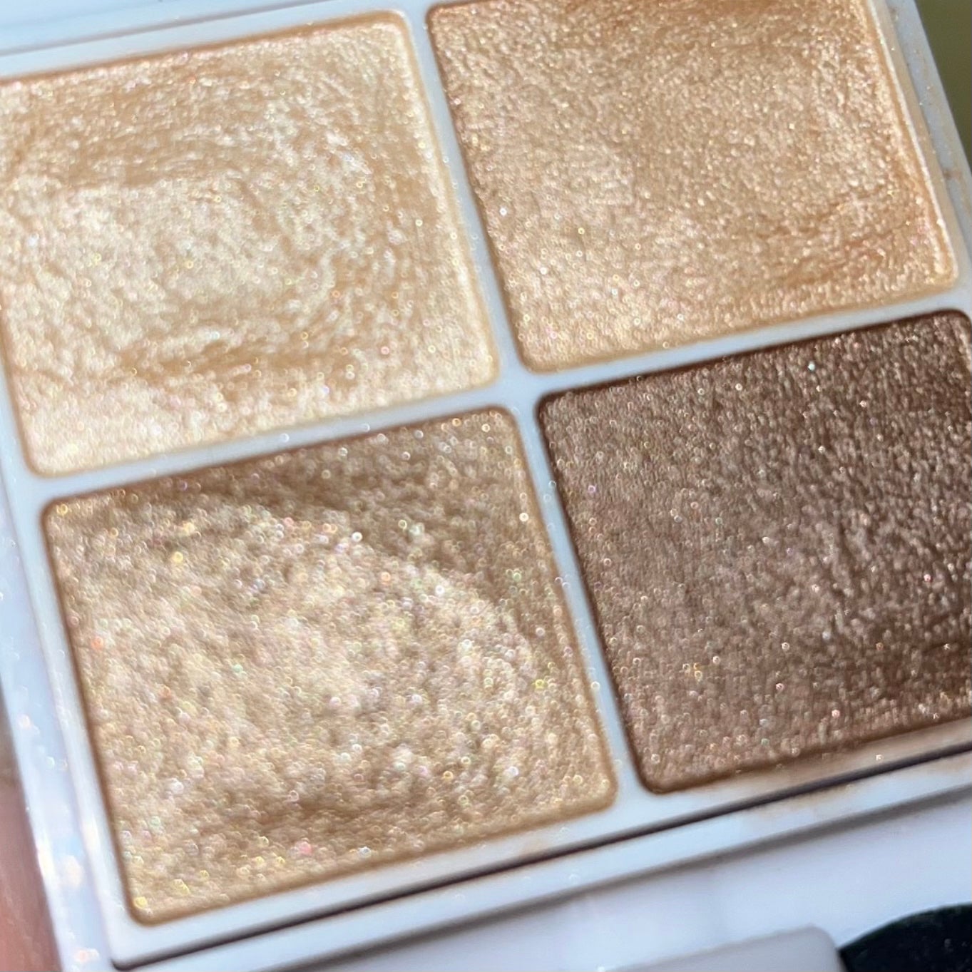 シルキースフレアイズ/キャンメイク/アイシャドウパレットを使ったクチコミ(2枚目)