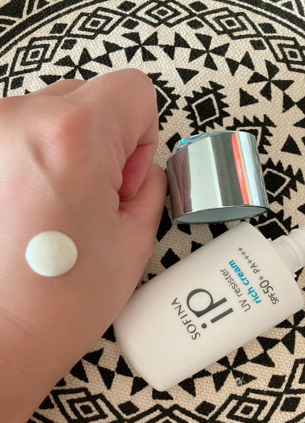 SOFINA iP SOFINA iP UV レジスト リッチクリームのクチコミ「ソフィーナip
UVレジストリッチクリーム
日焼け止め美容 SPF50+・PA++++
30g.....」（3枚目）