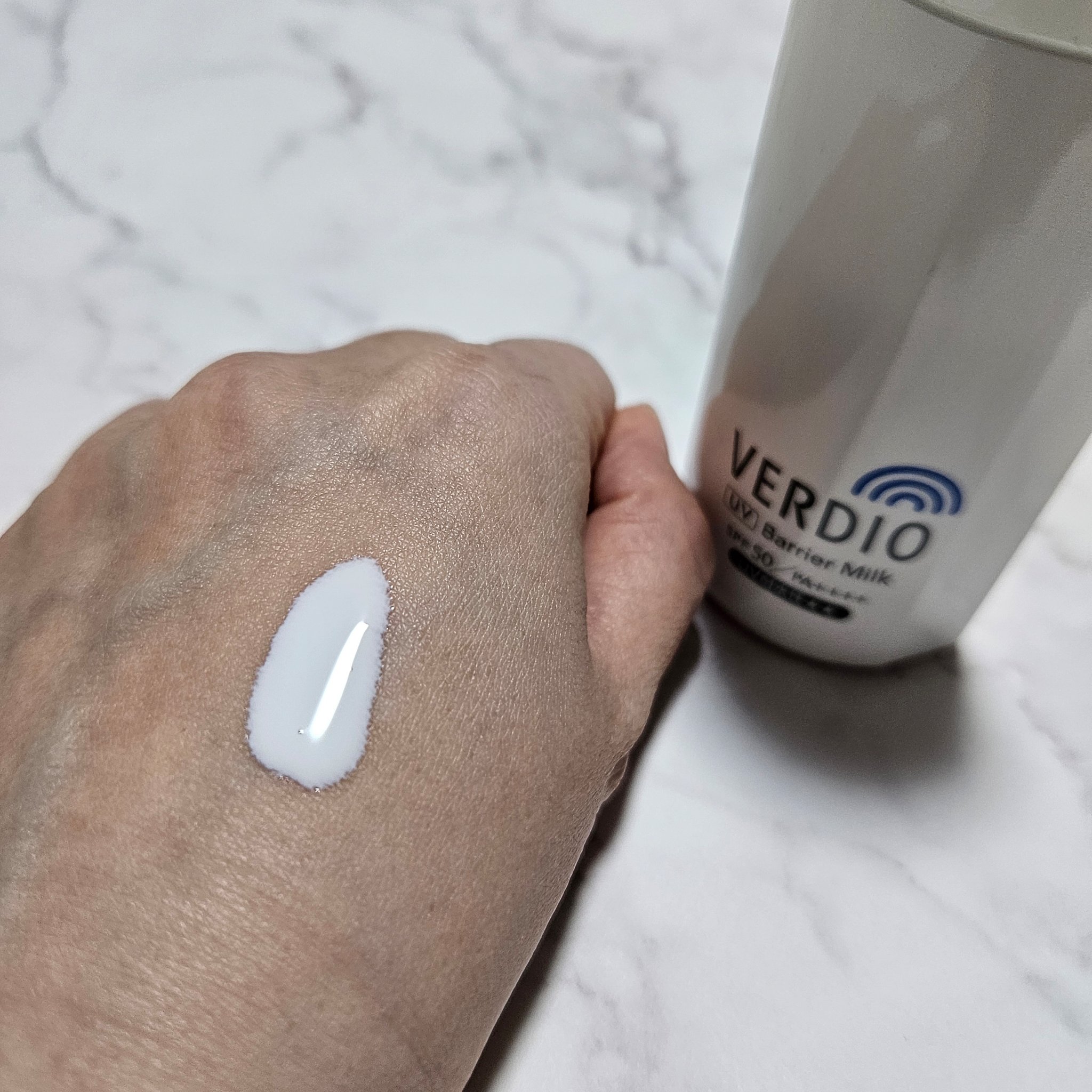 ベルディオ　UV バリアミルク/メンターム/日焼け止めミルクを使ったクチコミ（2枚目）