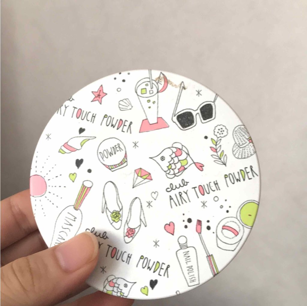 エアリータッチパウダー/クラブ/プレストパウダーを使ったクチコミ(1枚目)