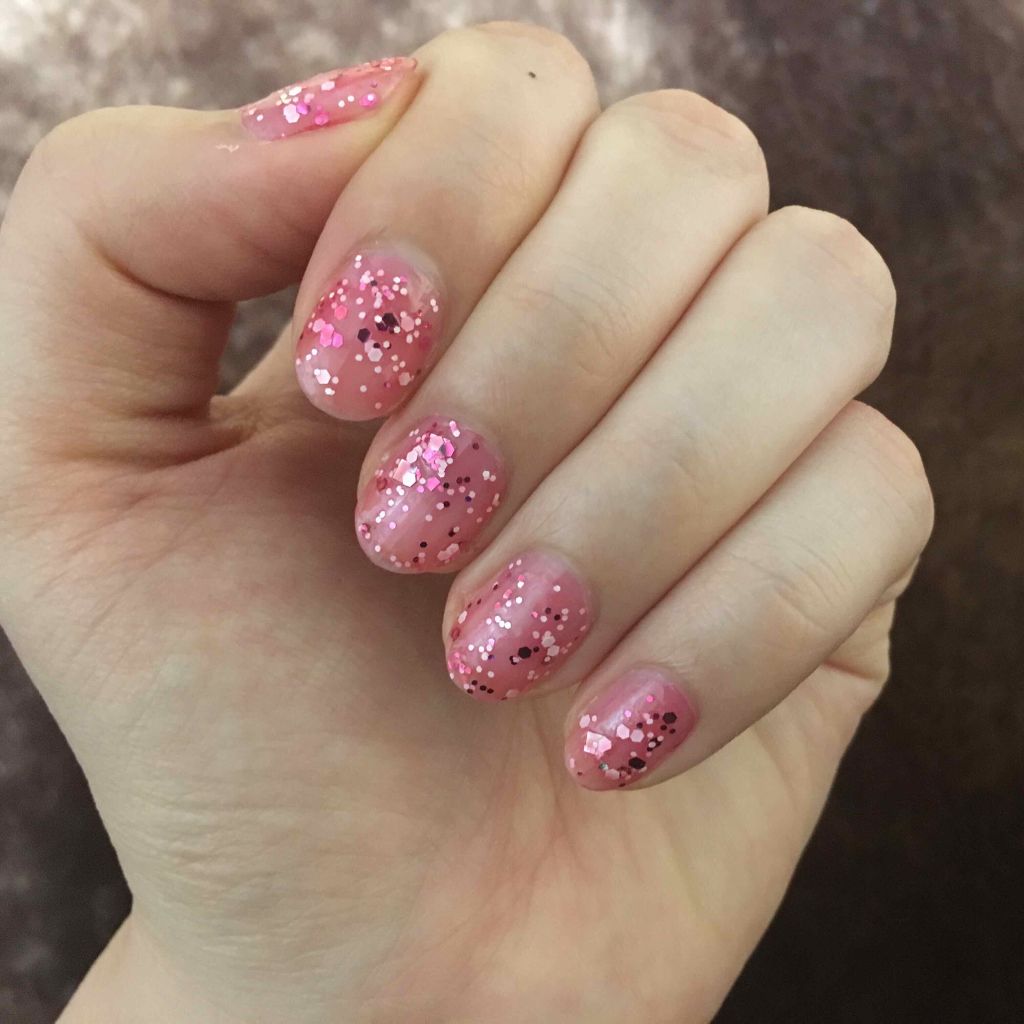 ITGグリッターネイル/DAISO/マニキュアを使ったクチコミ（2枚目）