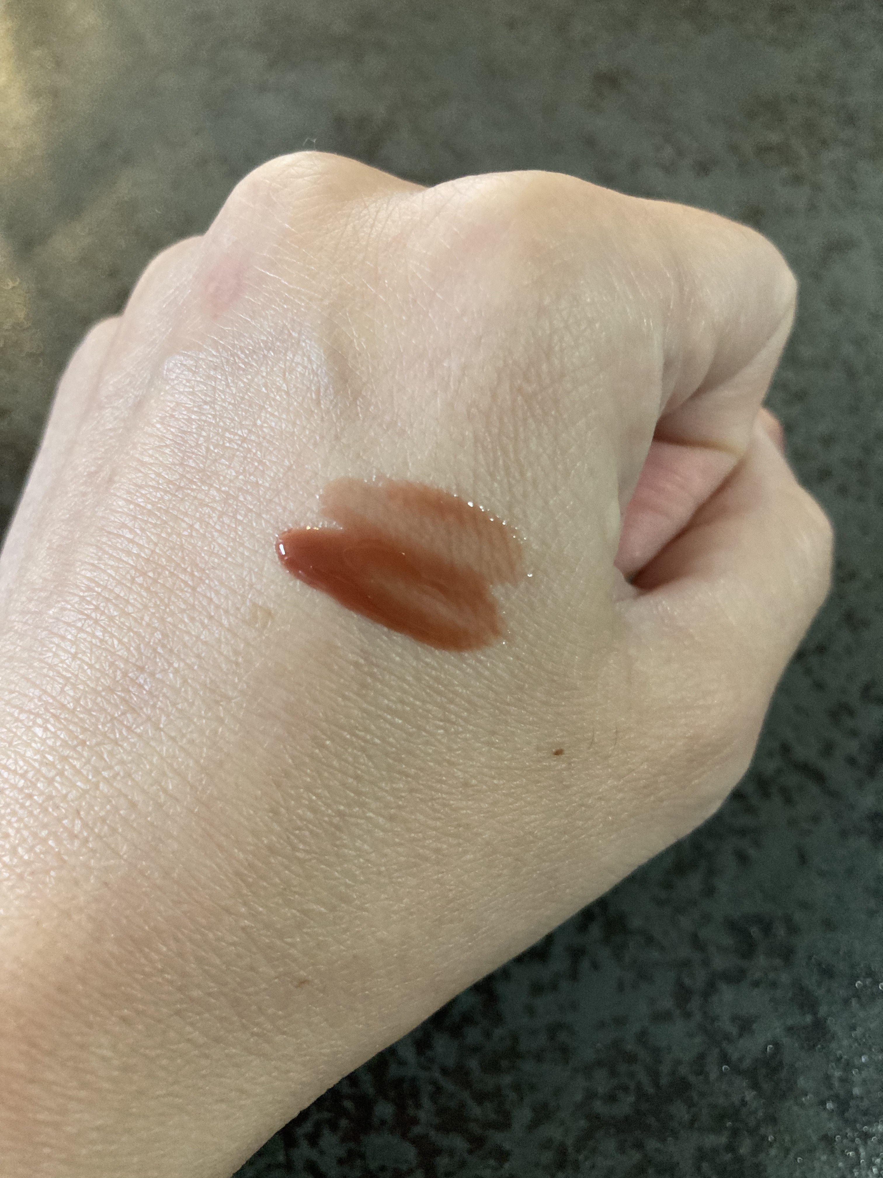 フィー 3Dボリューミンググロス/fwee/リップグロスを使ったクチコミ（3枚目）