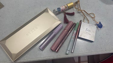 ラックスアイシャドウパレット/stila/アイシャドウパレットを使ったクチコミ（1枚目）