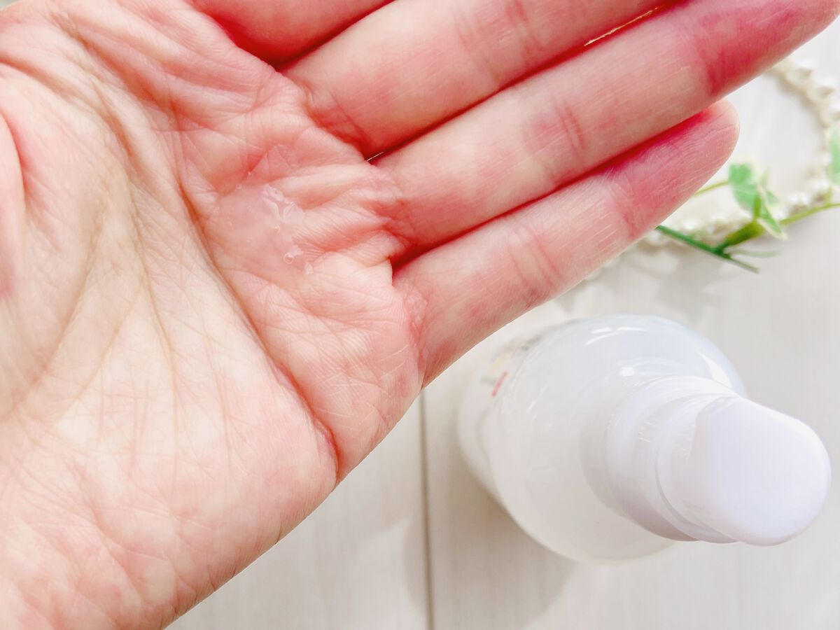 なめらか本舗 なめらか本舗 整肌美容液 NCのクチコミ「なめらか本舗　整肌美容液 NC✨

豆乳イソフラボン入りの大人気スキンケアシリーズ、なめらか本.....」（3枚目）