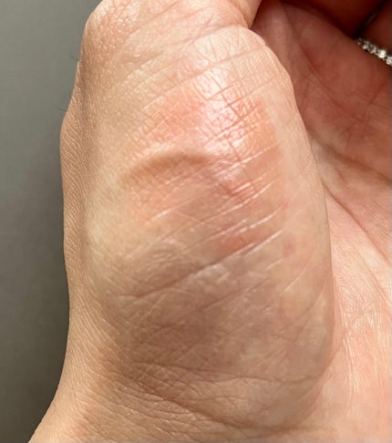 ディオールスキン フォーエヴァー グロウ マキシマイザー 014 ロージー(公式オンラインブティック限定)/Dior/ハイライトを使ったクチコミ(3枚目)