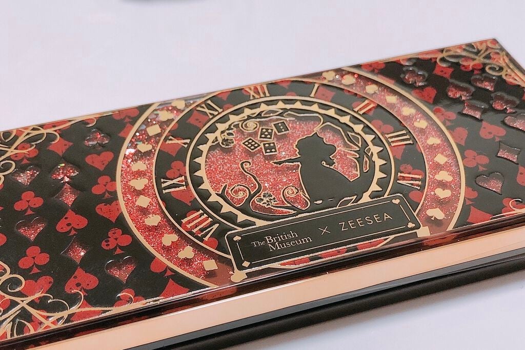 アリスドリームランドシリーズ 12色アイシャドウパレット(ZEESEA×大英博物館)/ZEESEA/アイシャドウパレットを使ったクチコミ(1枚目)
