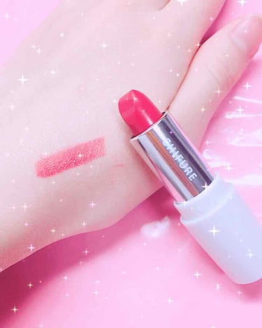 ちふれの口紅！💄✨  550のレッド系

ずっと気になってたんで買いましたー
詰め替え用のリップ本体が300円だなんて
お買い得です！ リップケースは100円のやつを
選んだんですが十分です！！🙆💕

スルスルと塗れるし結構発色もよきでした！

ほかの色も気になるやーつ！🤡🤡
の画像 その2