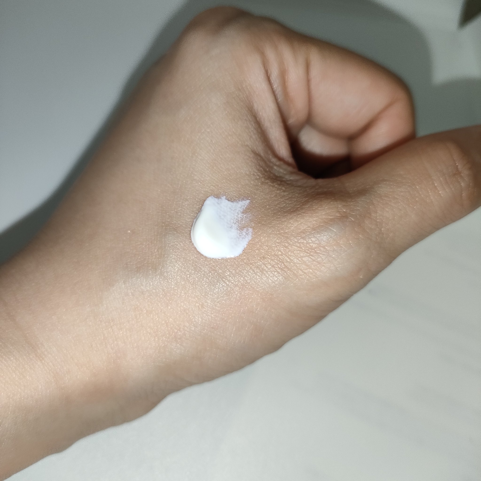 インテンシブ　ロングラスティング　サンスクリーン　EX SPF50+ / PA++++/innisfree/日焼け止めローションを使ったクチコミ（2枚目）