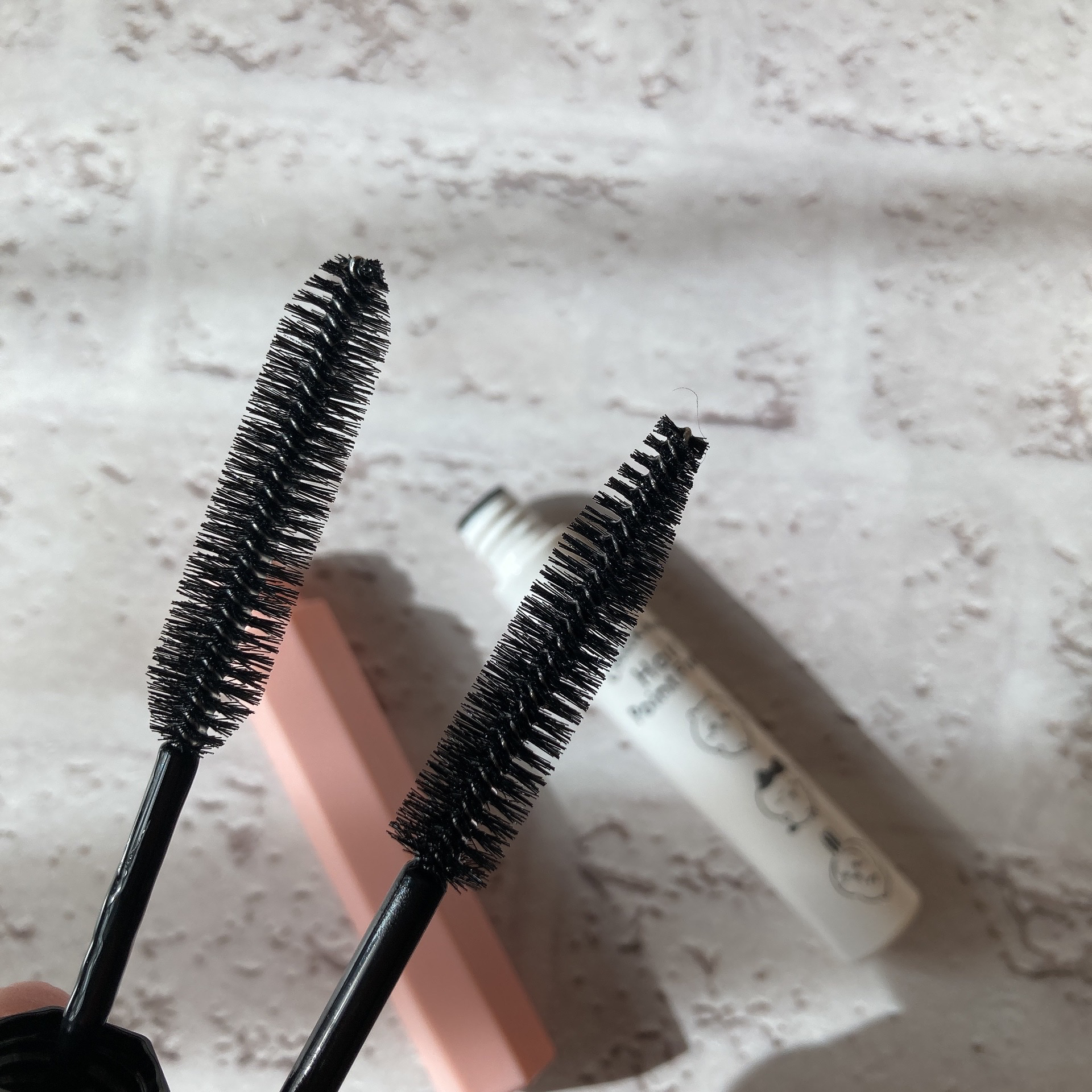 まとめ髪ポイントフィクサー/SHOBIDO/ヘアジェルを使ったクチコミ（2枚目）