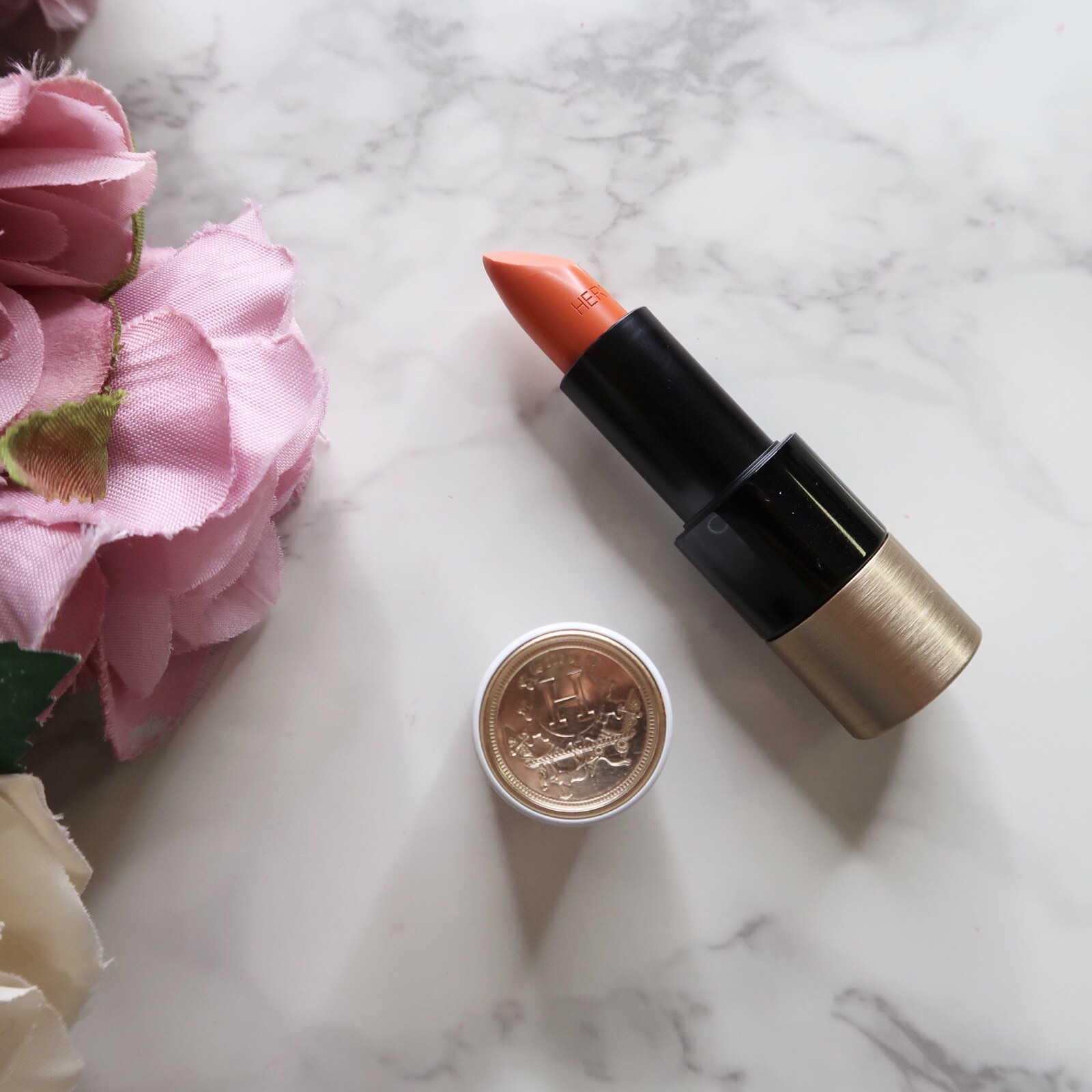 〈ルージュ・エルメス〉 ルージュ ア レーヴル サティネ 33 オランジュ・ボワット/エルメス/口紅を使ったクチコミ（1枚目）