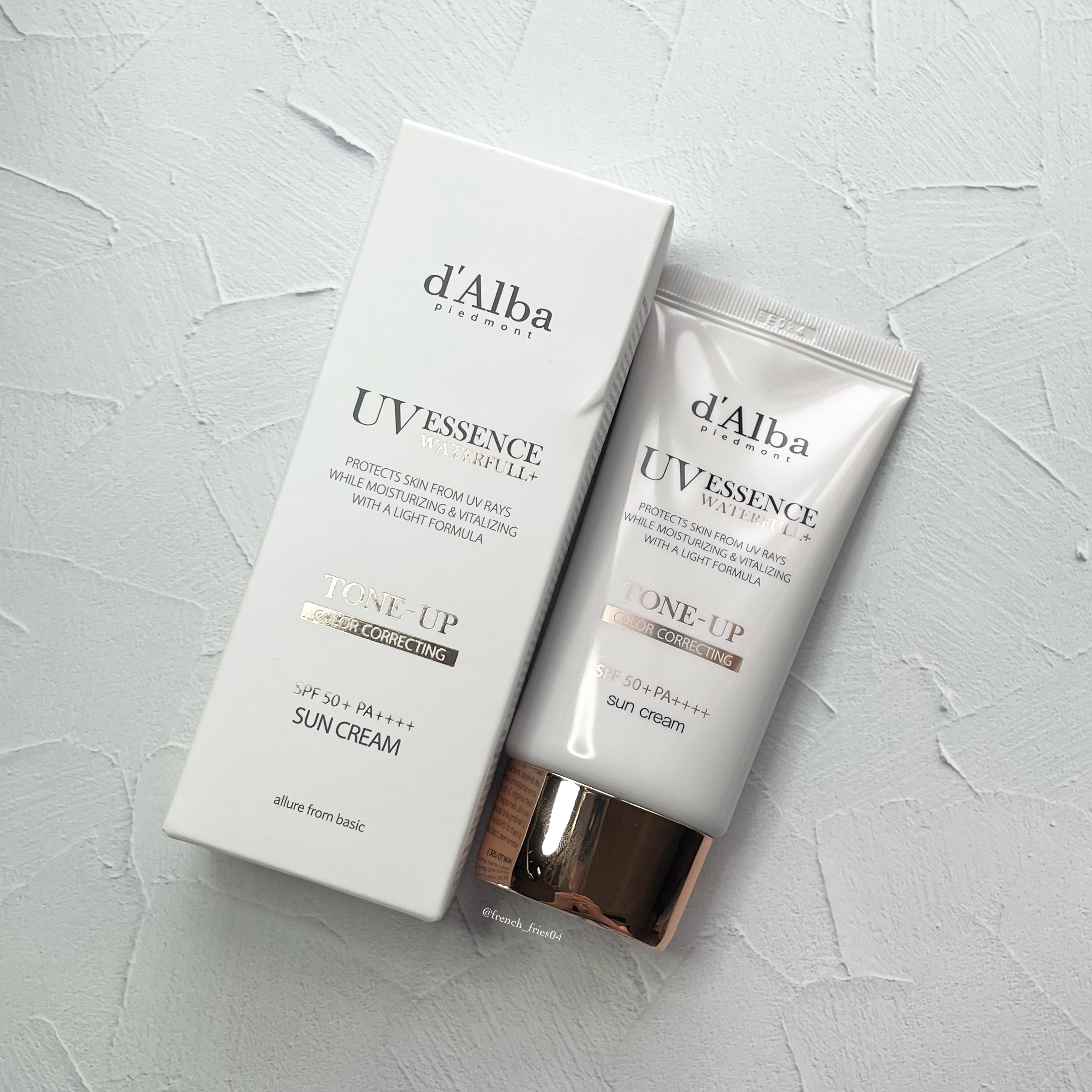 ウォータフルトーンアップサンクリーム/ダルバ/日焼け止めクリームを使ったクチコミ（3枚目）