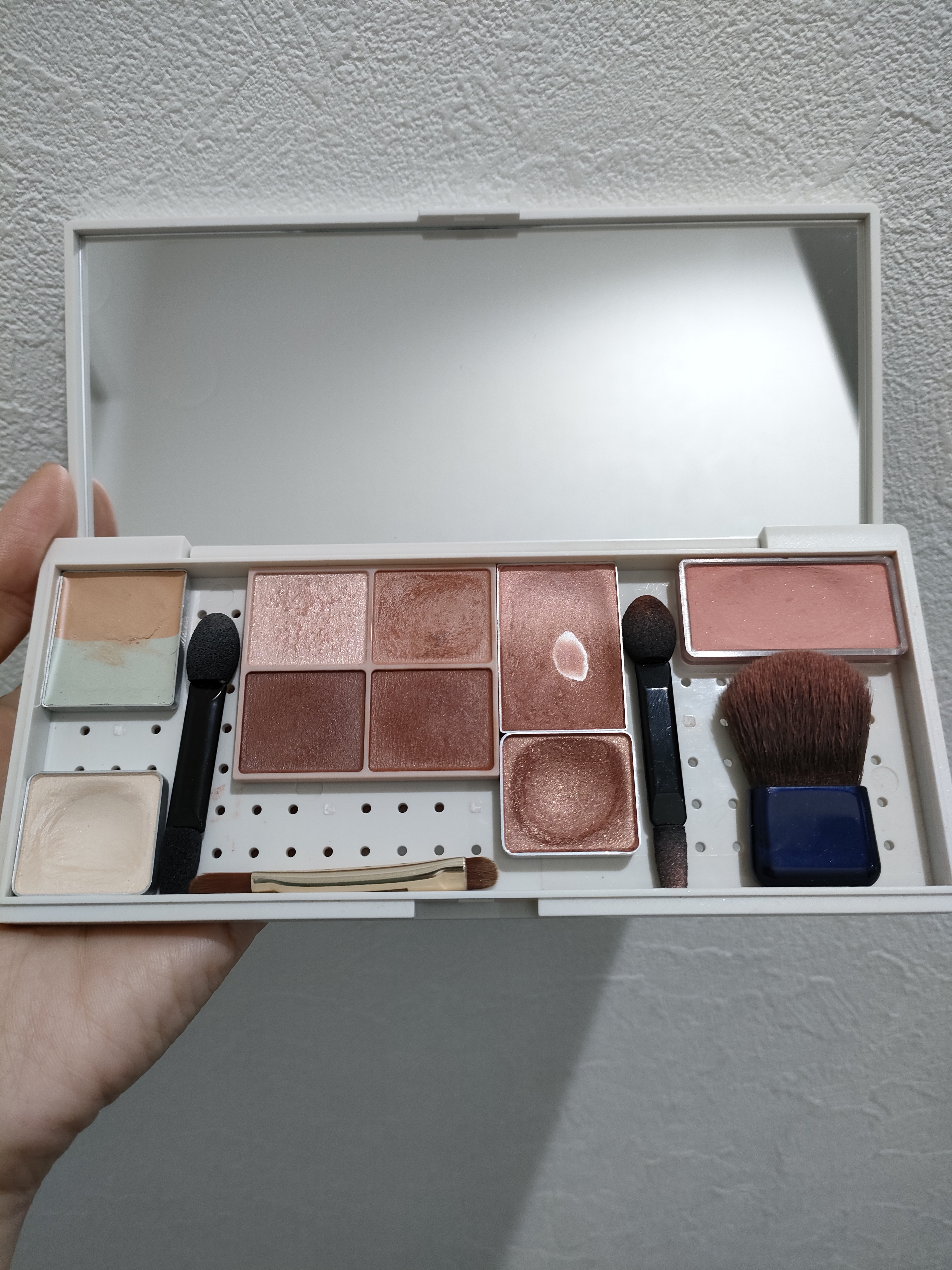 グラデーション アイカラー 0２ ピンクブラウン/FASIO/単色アイシャドウを使ったクチコミ（1枚目）