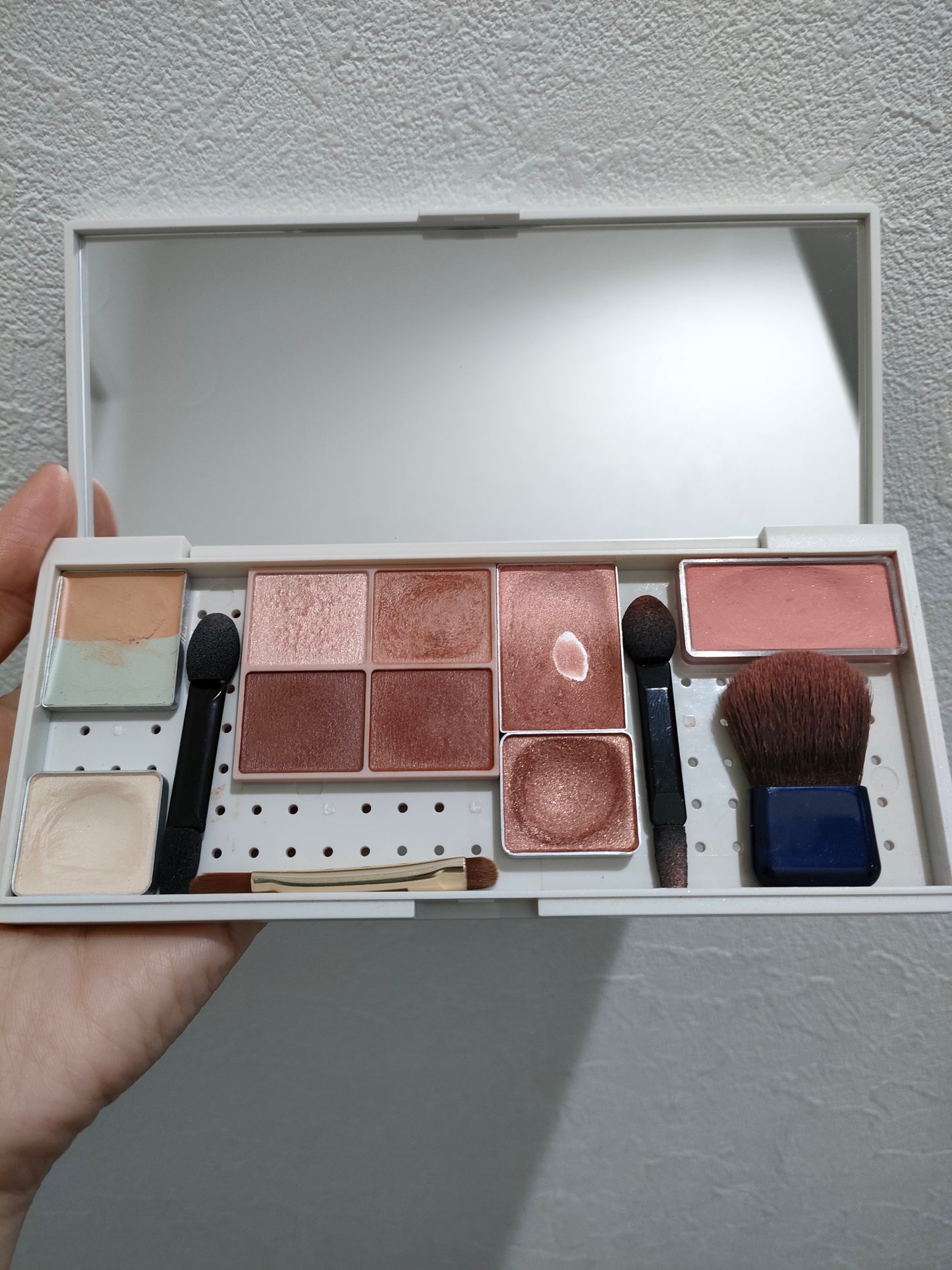 グラデーション アイカラー/FASIO/単色アイシャドウを使ったクチコミ(1枚目)