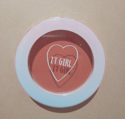 ダイソー×IT GIRL アイシャドウ 憧れの人/DAISO/単色アイシャドウを使ったクチコミ(1枚目)