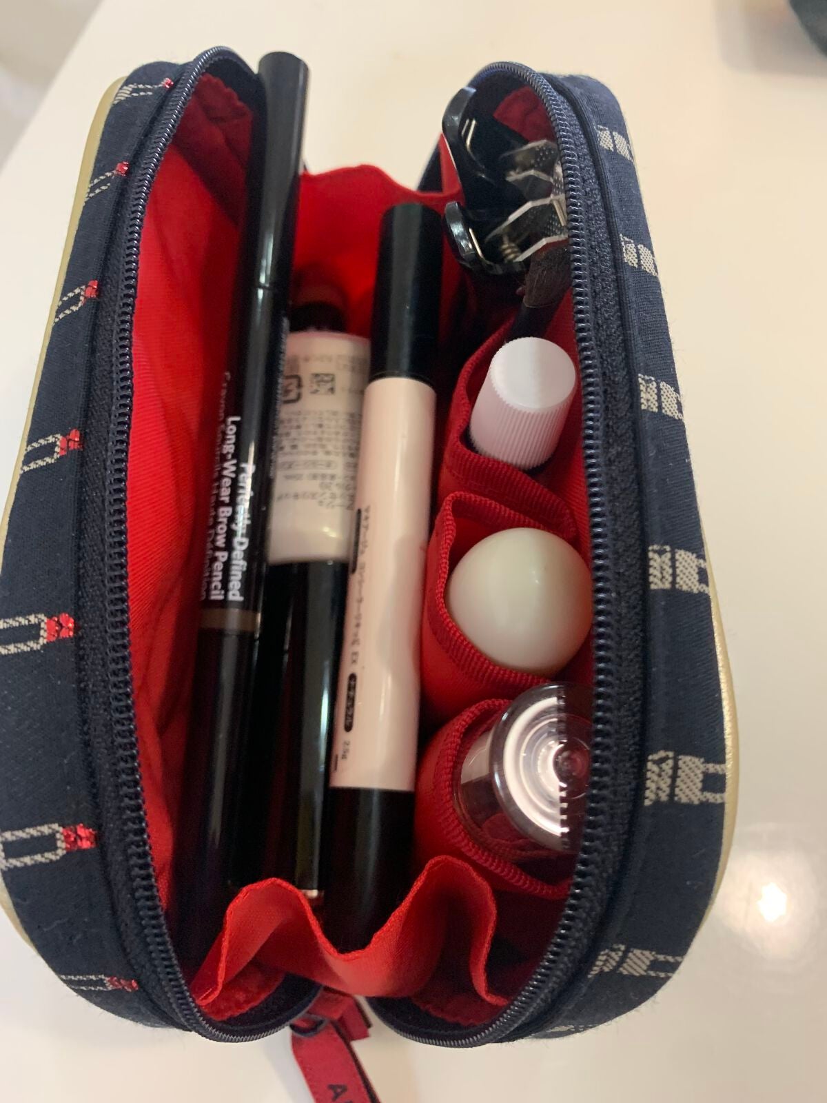 コスメポーチ/ARTISAN&ARTIST(アルティザン・アンド・アーティスト)/化粧ポーチを使ったクチコミ(2枚目)