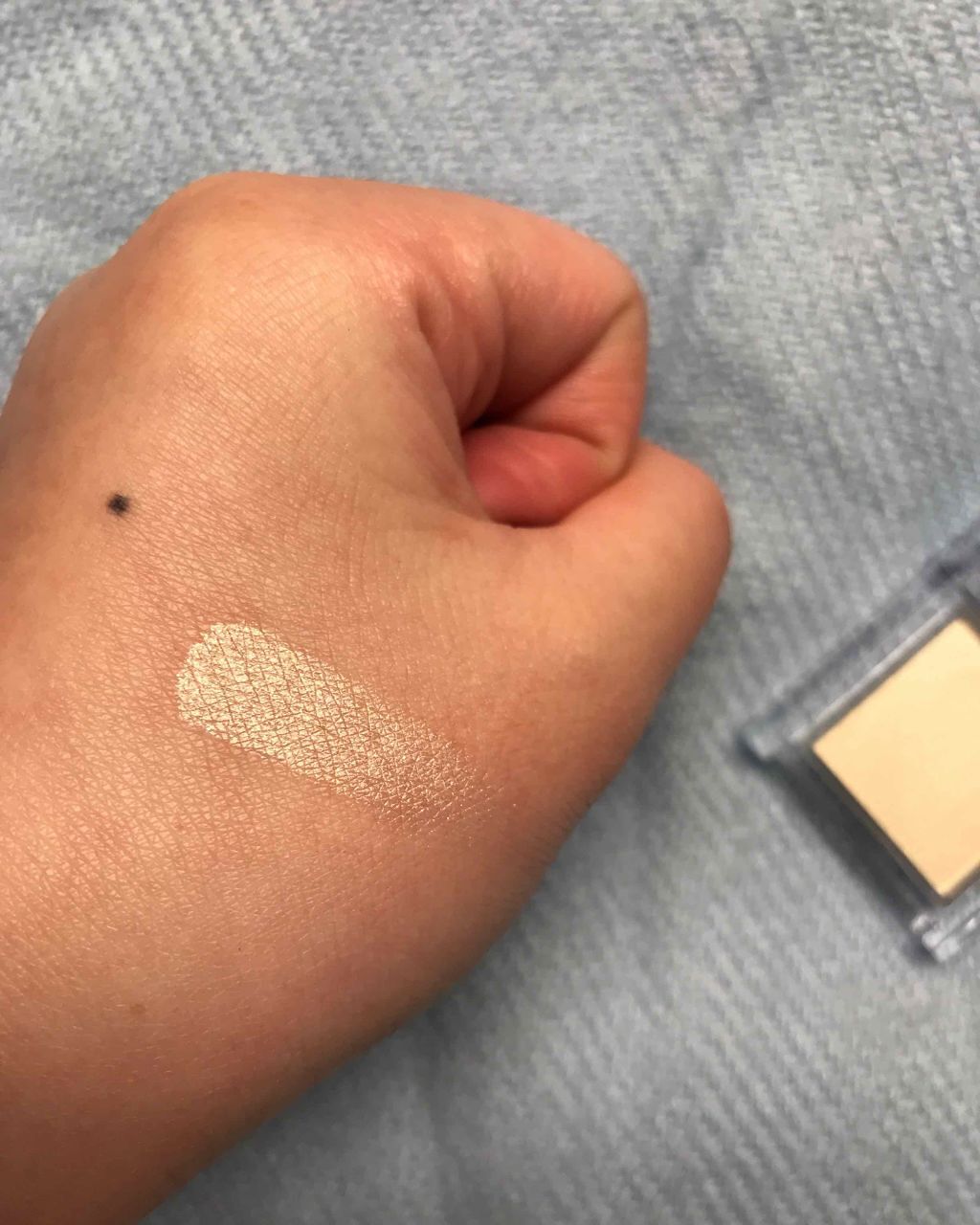 ブライトアップアイシャドウ/media/単色アイシャドウを使ったクチコミ(3枚目)