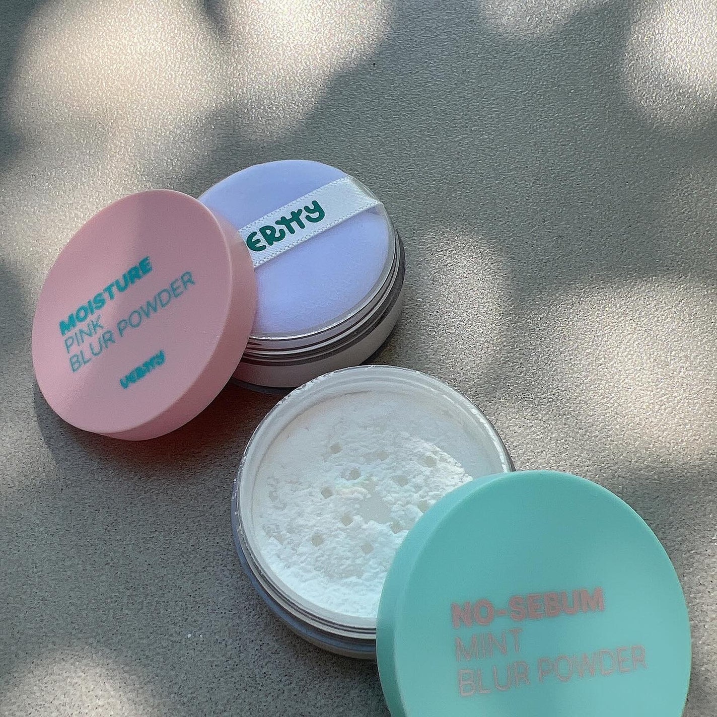 モイスチャーピンクブラーパウダー/Vertty/ルースパウダーを使ったクチコミ(3枚目)