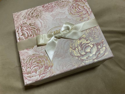 SABON ローズフェイスケア 4STEPコンプリートキットのクチコミ「SABONのローズシリーズを広告で見た時から気になっていて、完全にパケ買いをしました。
私が.....」(1枚目)