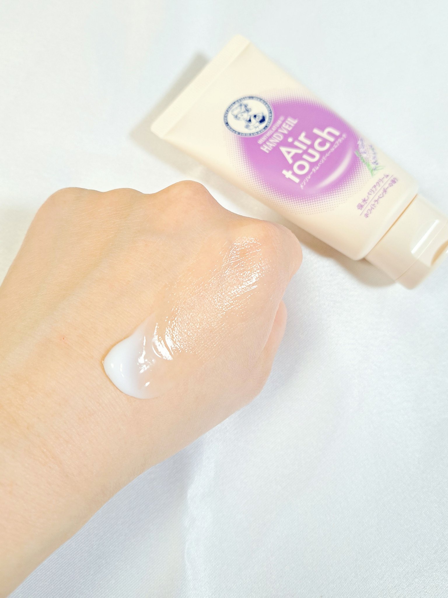 ハンドベールエアタッチ レモンフラワーの香り/メンソレータム/ハンドクリームを使ったクチコミ（3枚目）