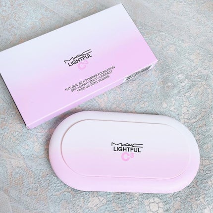 ライトフル C3 ナチュラル シルク パウダーファンデーション/M・A・C/パウダーファンデーションを使ったクチコミ(2枚目)