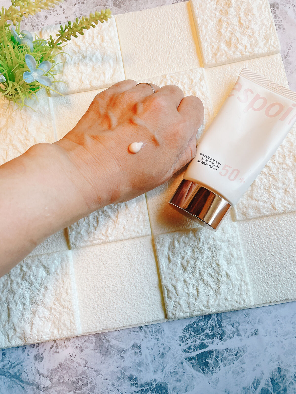 ウォータースプラッシュサンクリーム ピンク/espoir/日焼け止め・UVケアを使ったクチコミ（3枚目）