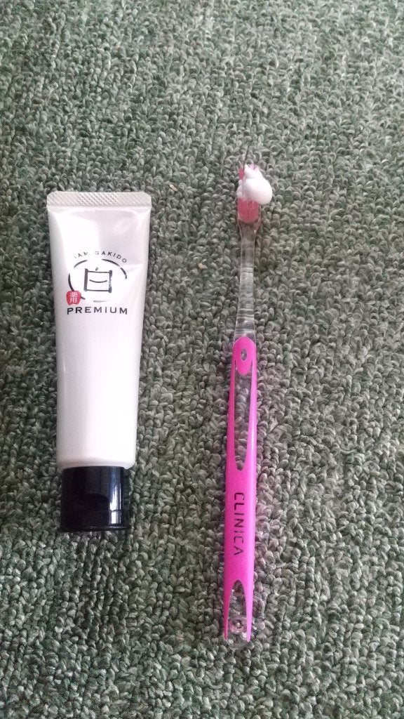 歯磨き堂 薬用ホワイトニングペースト プレミアム/歯磨き堂/歯磨き粉を使ったクチコミ(2枚目)