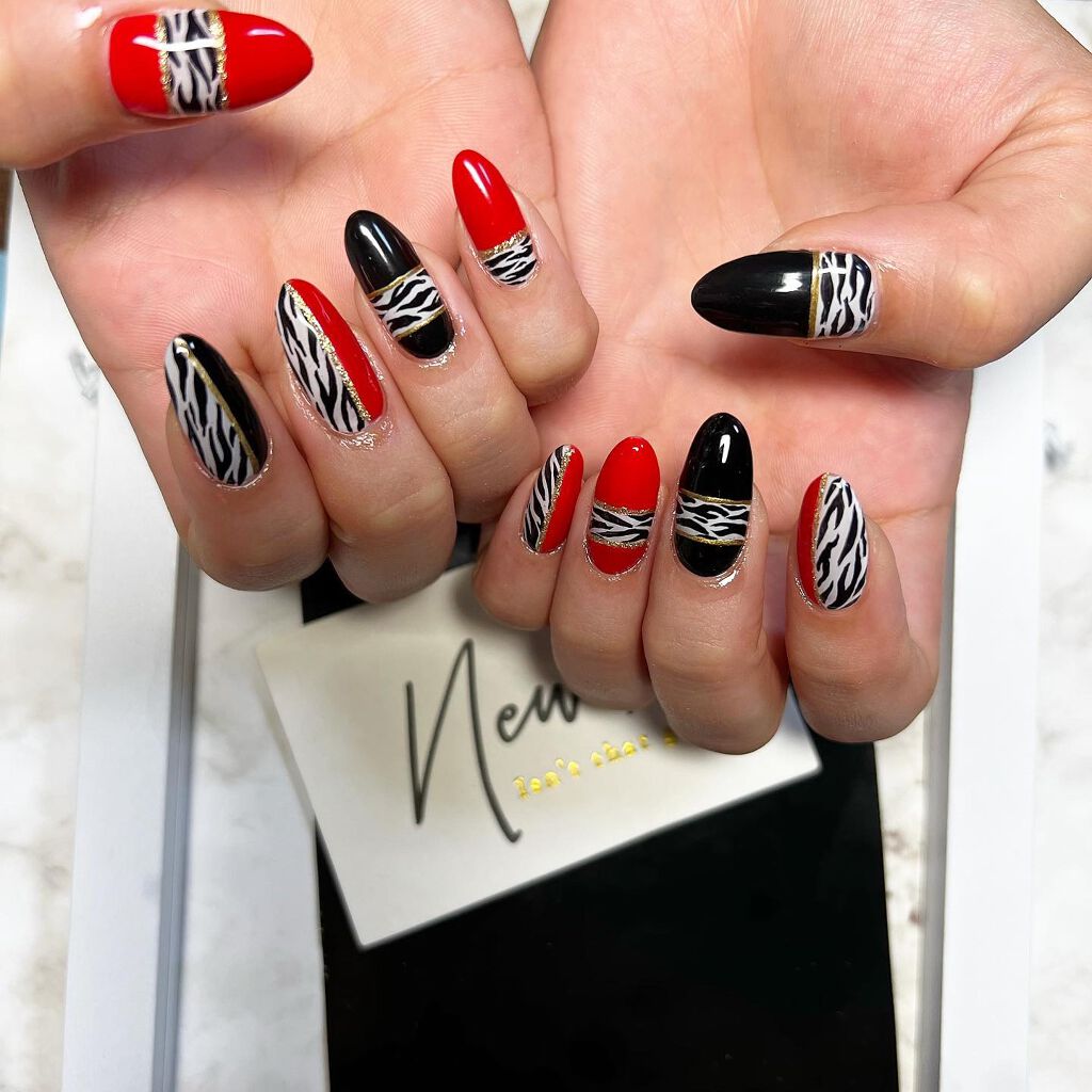 cst on LIPS 「#🦓#animalart#zebranails#animaln..」(4枚目)