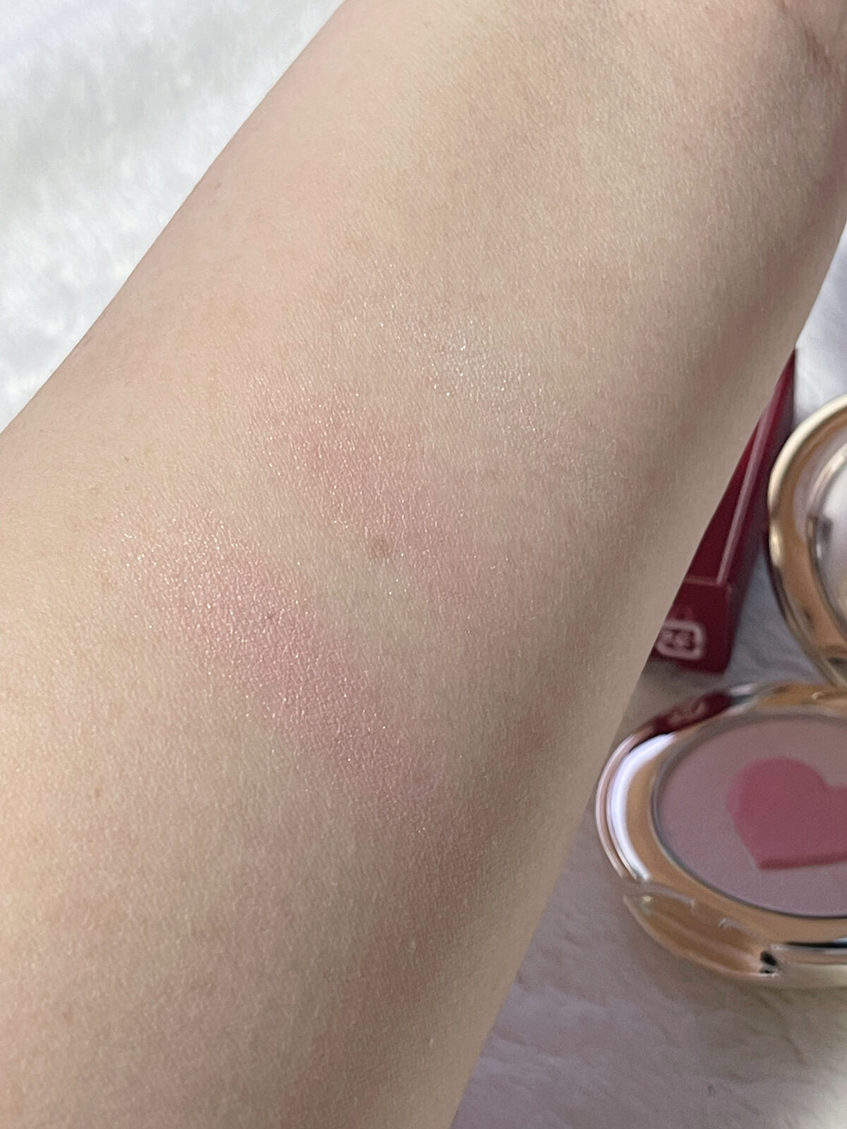 メルティング パウダー ブラッシュ/SUQQU/パウダーチークを使ったクチコミ（2枚目）