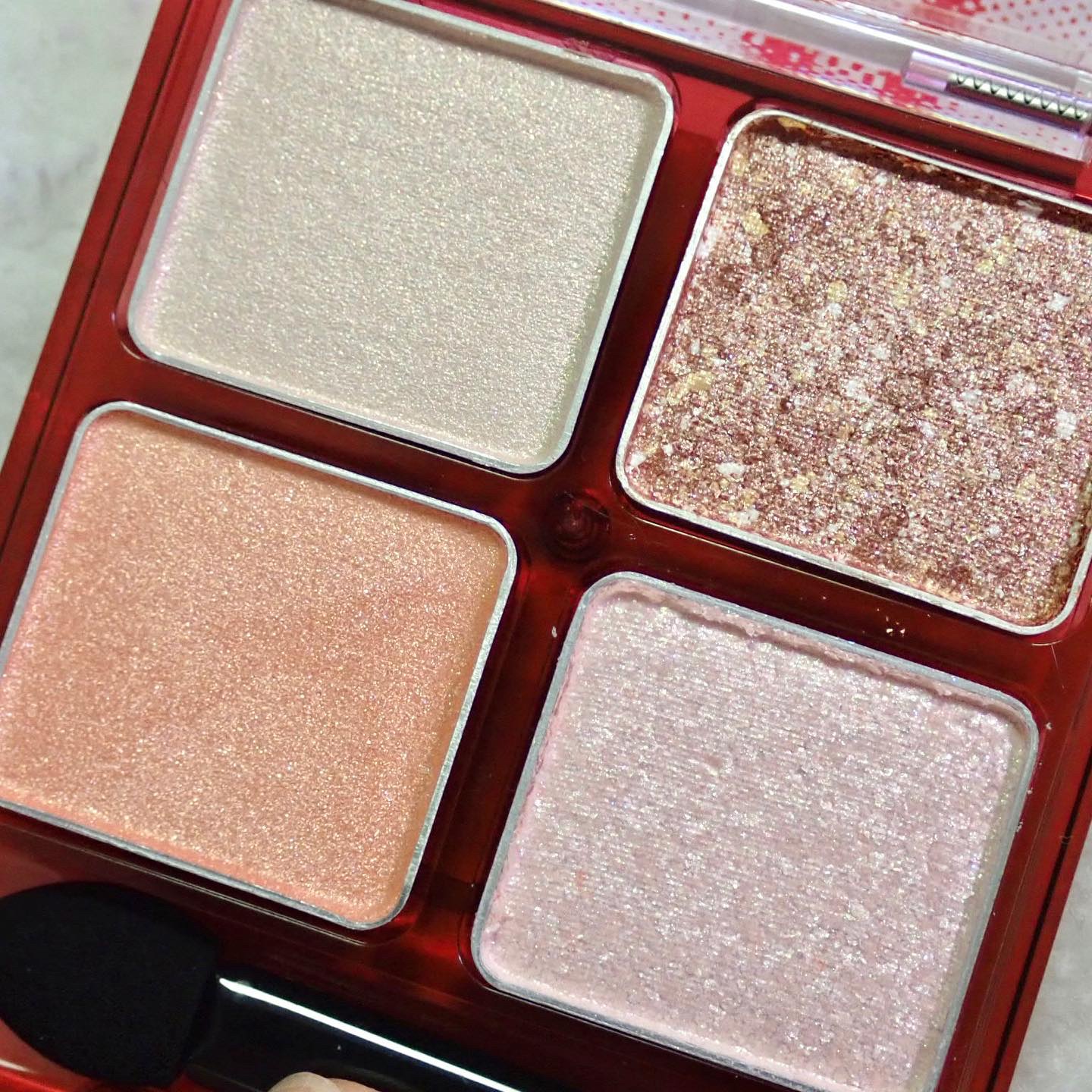 ビーチバカンスグリッターパレット/KATE/アイシャドウパレットを使ったクチコミ（2枚目）