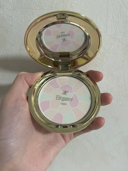 ラ プードル オートニュアンス/Elégance/プレストパウダーを使ったクチコミ(1枚目)