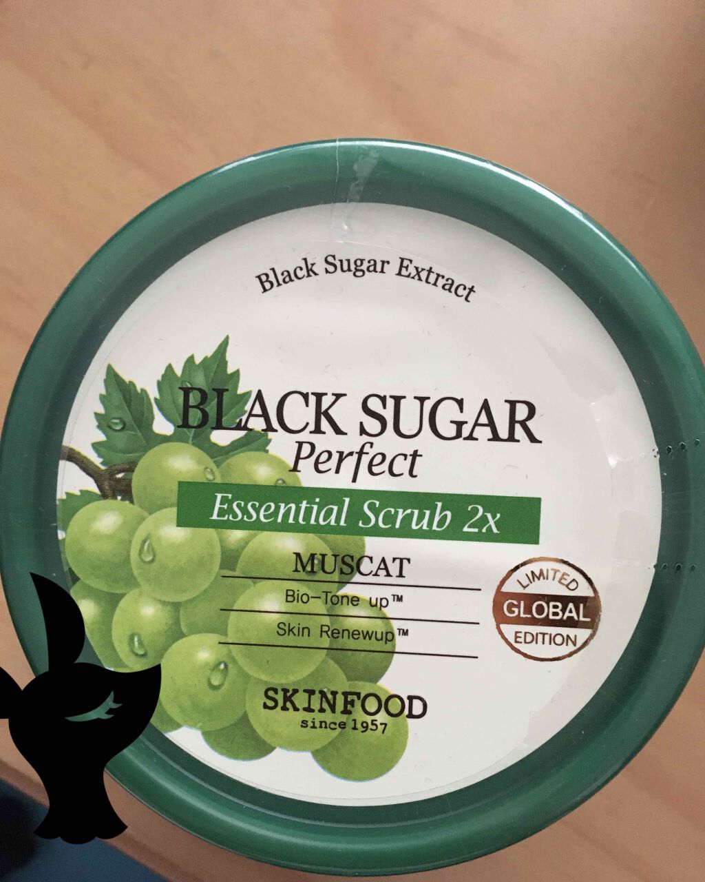 ブラックシュガーパーフェクトエッセンシャルスクラブ 2X マスカット/SKINFOOD/洗い流すパック・マスクを使ったクチコミ(2枚目)