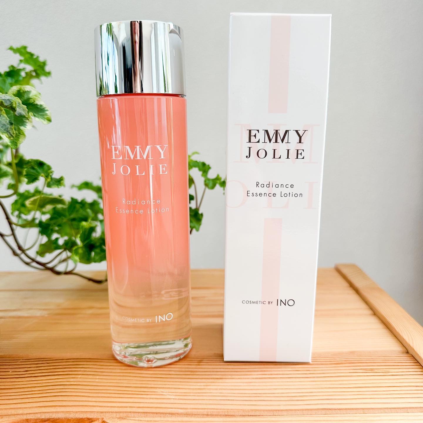 ラディアンスエッセンスローション/EMMY JOLIE /化粧水を使ったクチコミ（1枚目）