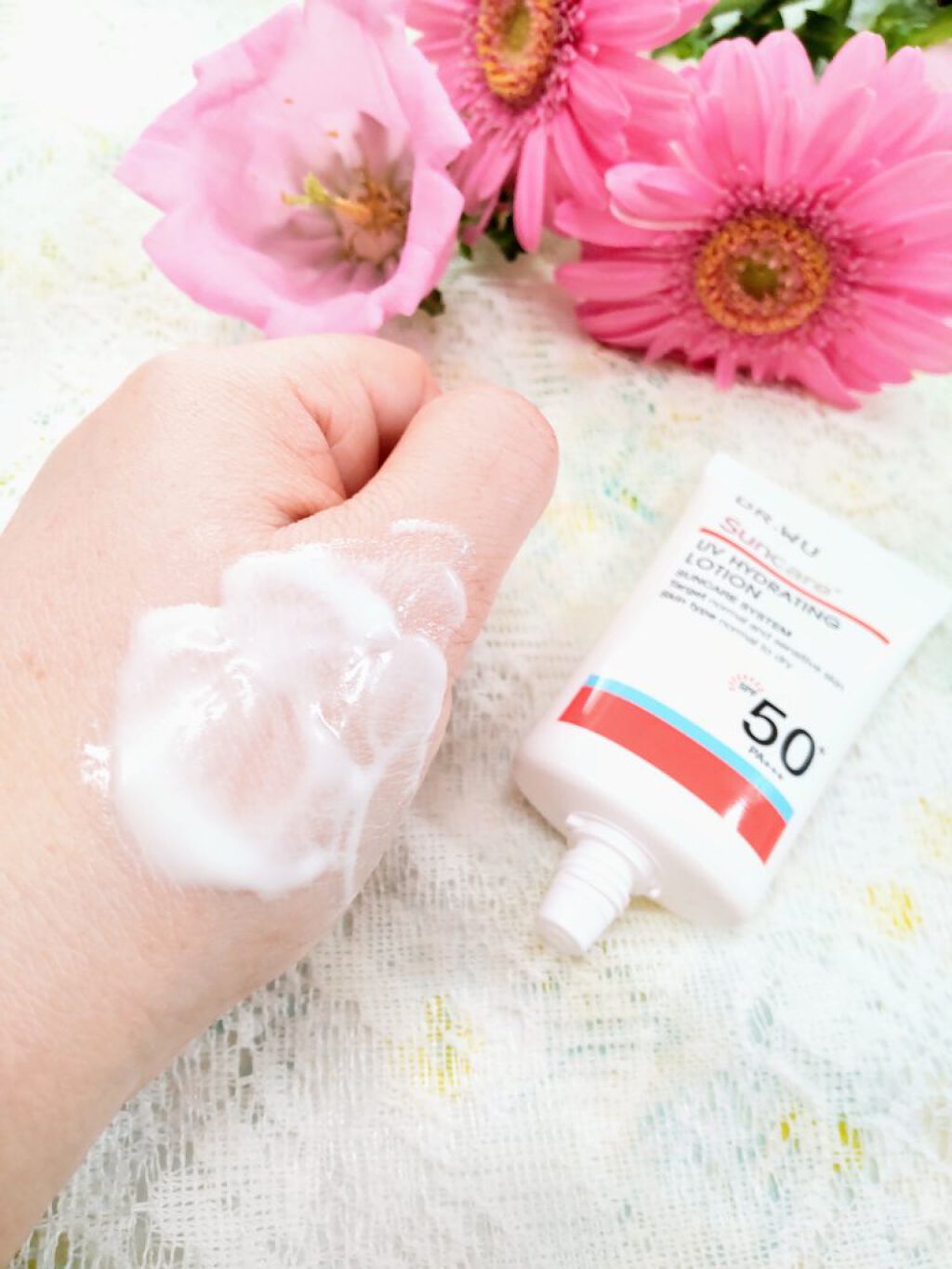 サンスクリーン+  モイスト日焼け止め＜日焼け止め＞/DR.WU/日焼け止めクリームを使ったクチコミ（2枚目）