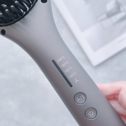 プレミアム ブラシ型ヘアアイロン/CARERISE/その他スタイリングを使ったクチコミ(4枚目)